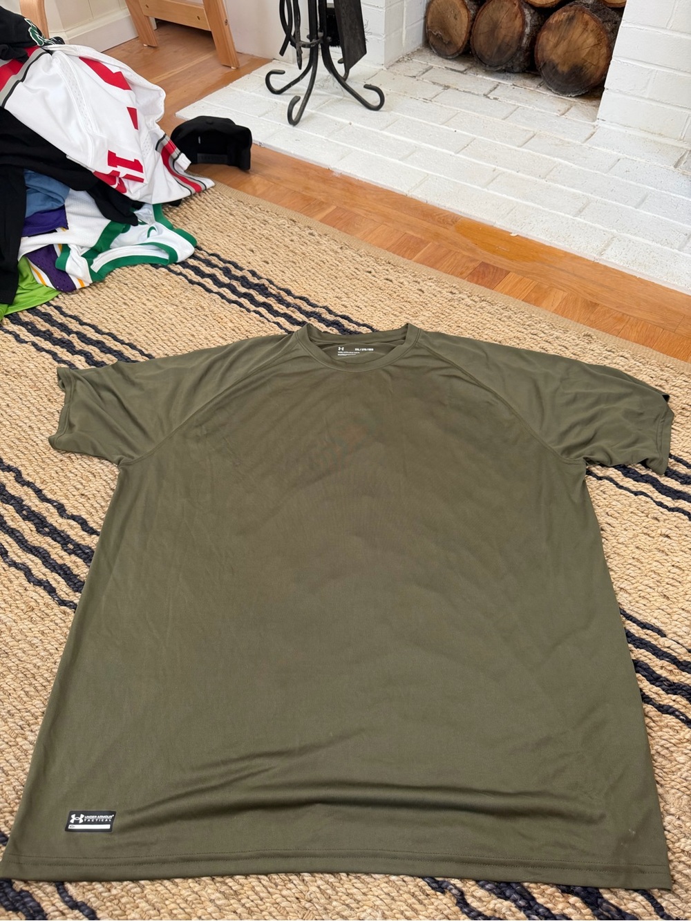 Under Armour Men’s Olive Green Short Sleeve Performance Tee